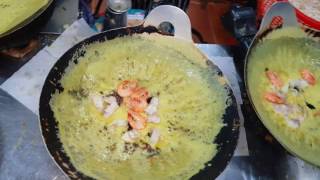 Vietnamese Street Food - Vietnamese Pancakes 4