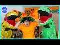 Giant Dinosaurs T-Rex Scare Ryan's Daddy at Chuck E Cheese Box Fort!!