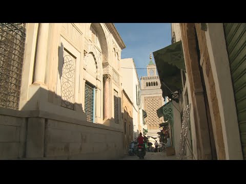 كاميرا الجزيرة ترصد أبرز المعالم الدينية بالمدينة العتيقة في تونس 🇹🇳