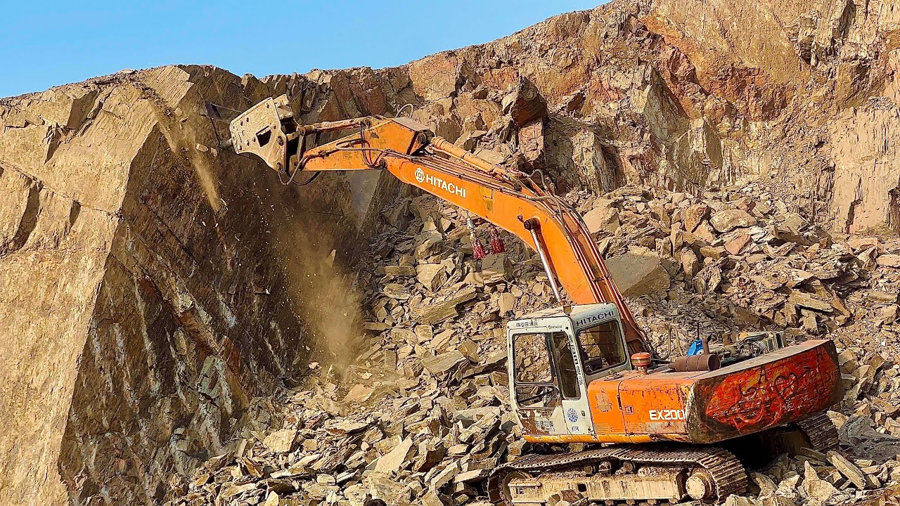 How to Break⚒️A mountain🗻with an excavator”The Machine operator in ...