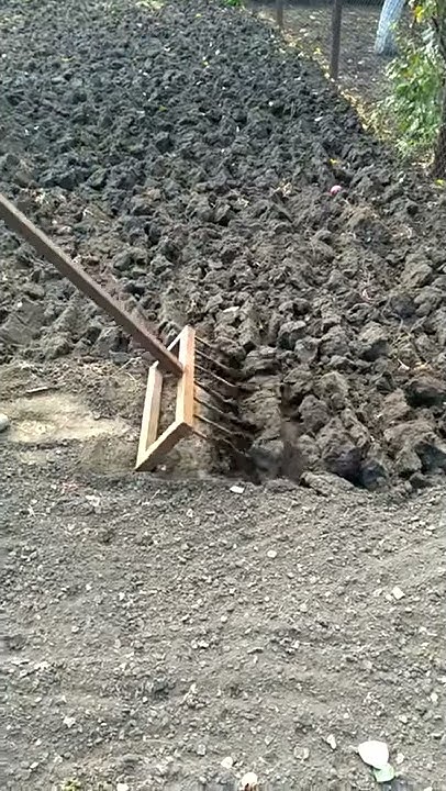 Полезное изобретение.Вскопать огород за считанные минуты. - YouTube