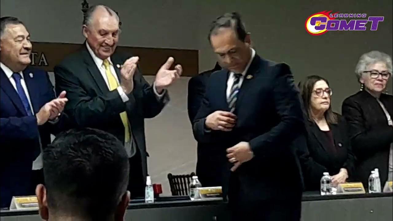 toma-protesta-como-nuevo-director-de-la-ffyl-de-la-uanl-el-dr