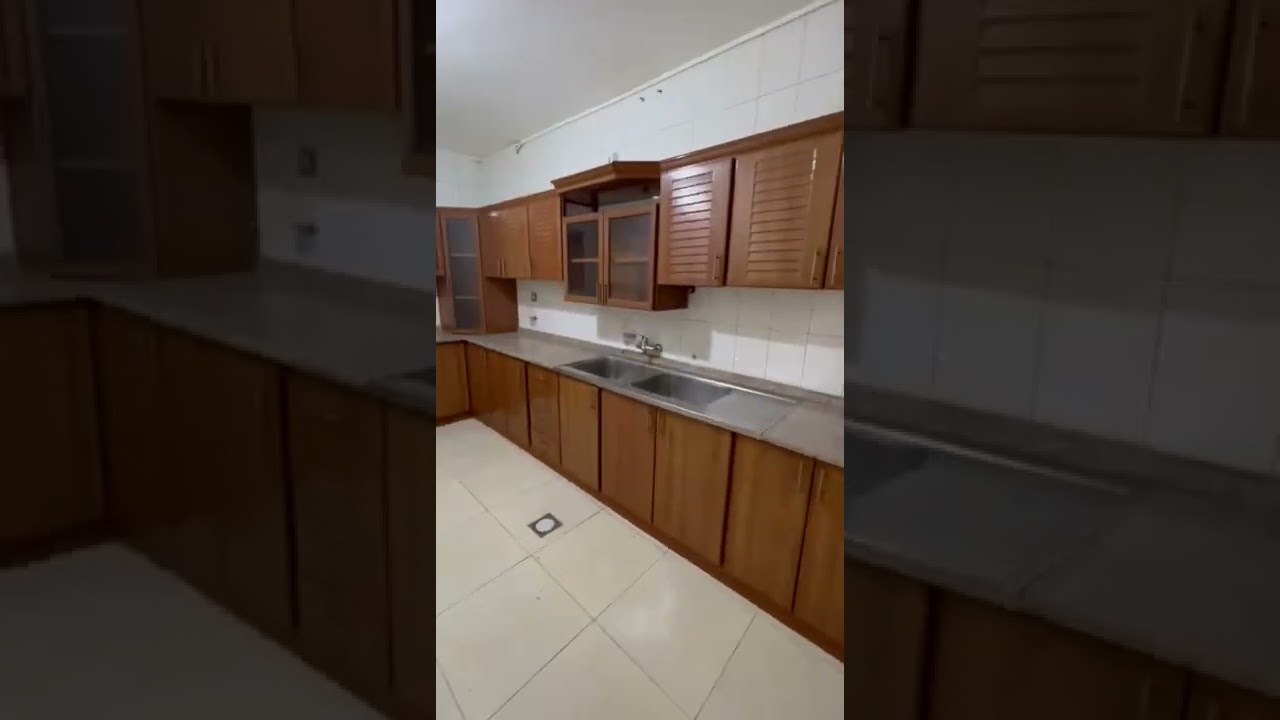 Studio in Al Khalidiyah with big kitchen free water, electricity ,maintenance yearly or monthly