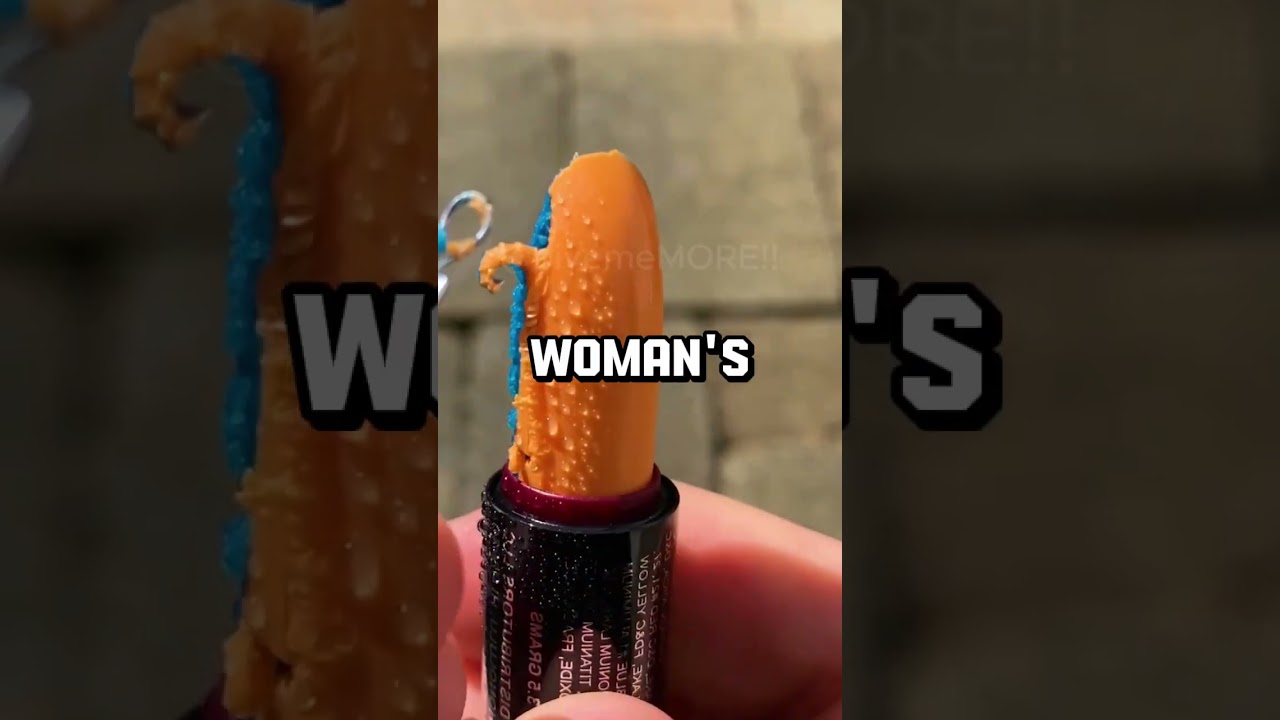 A blind woman rides the bus 😂 