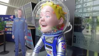 Oor Wullie's Bucket Trail,Dundee ,all 55 Locations,in the Correct Order Pt2 by rockwellmediadundee 12,369 views 7 years ago 5 minutes, 36 seconds