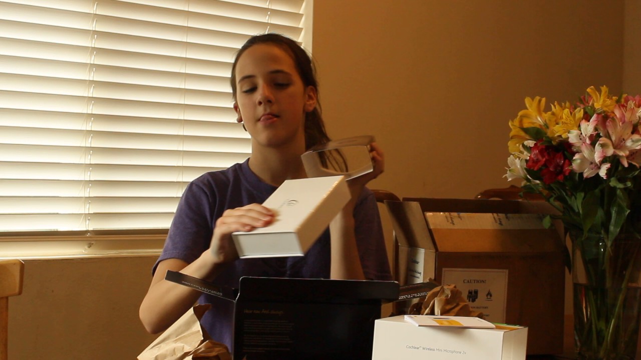 Cally opening her kanso kit