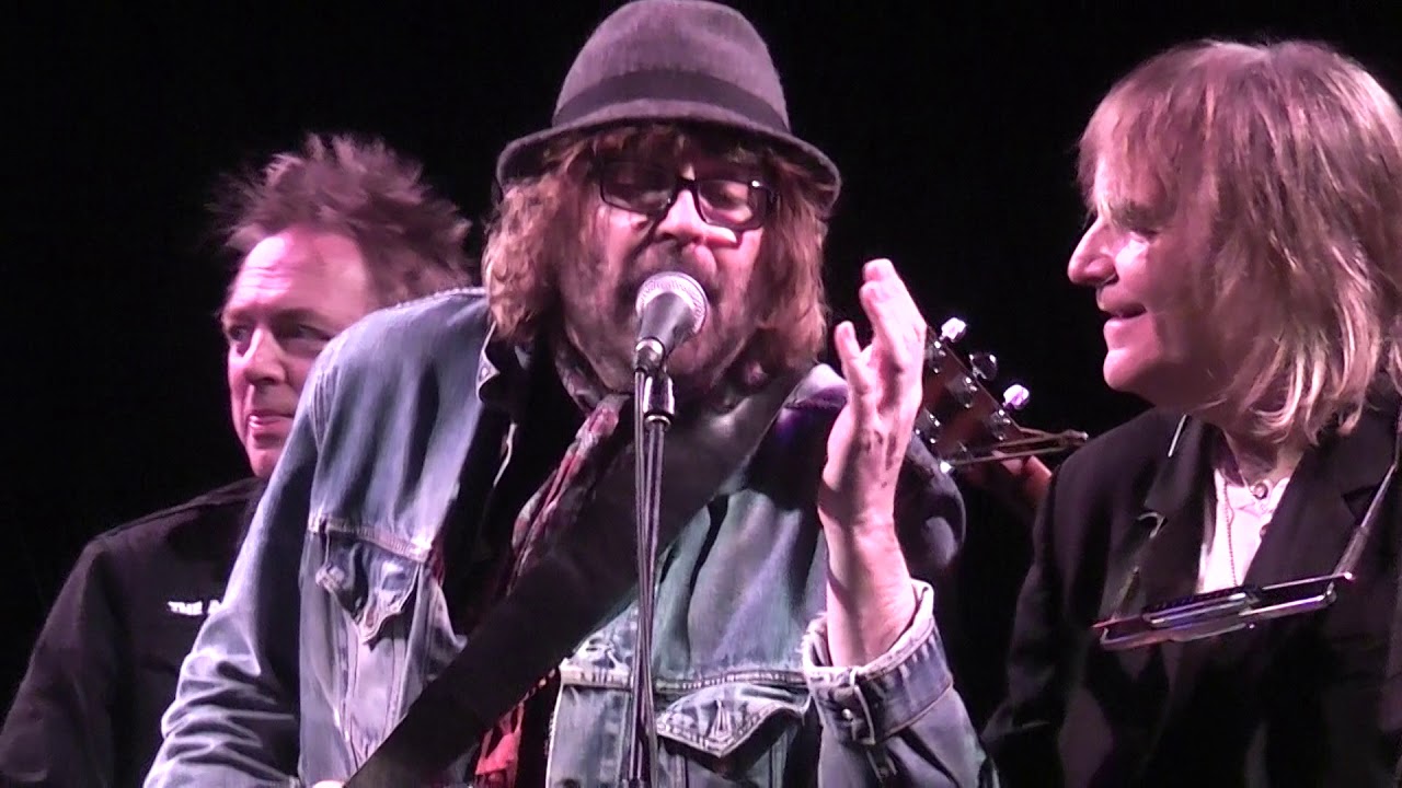 THE ALARM .DAVE SHARP IAN MCNABB "FREE FALLING" YouTube