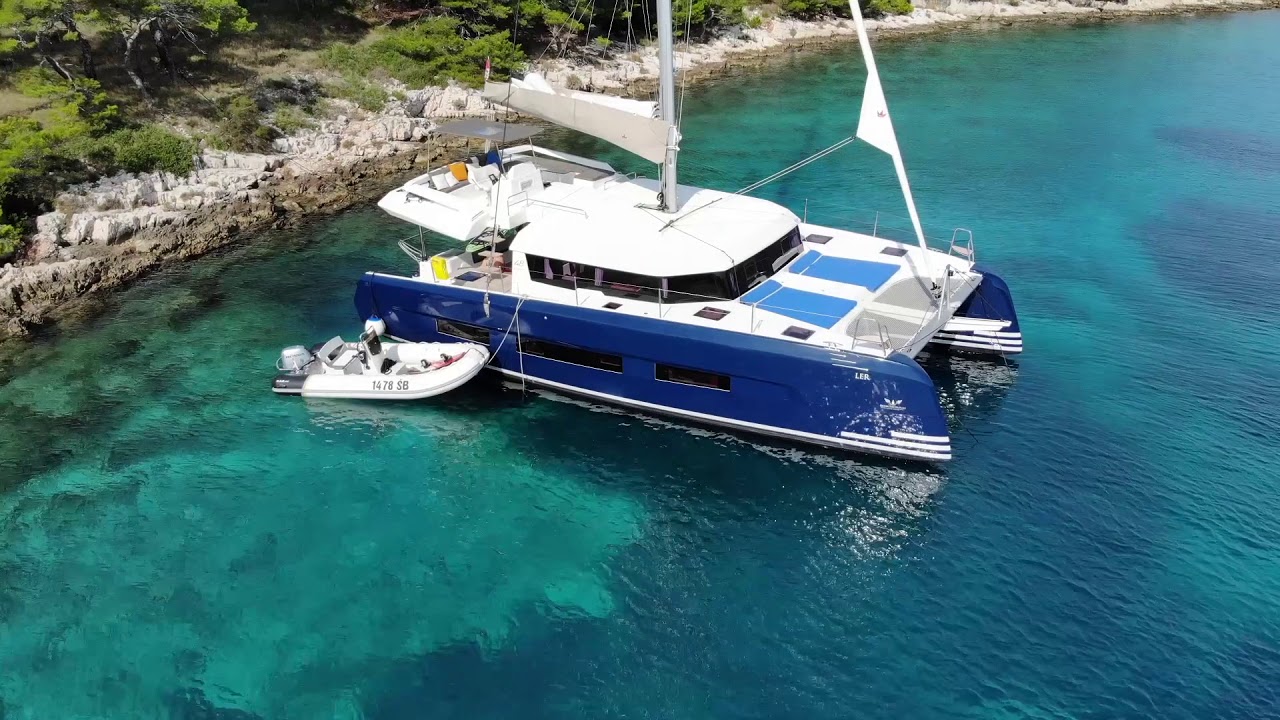 catamaran dufour 48