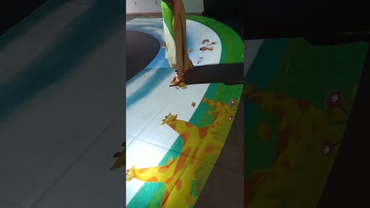 interactive floor support 16 projector software