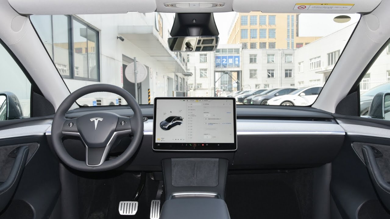 Das Interieur vom 2025 Tesla Model Y (Juniper) im Detail - YouTube