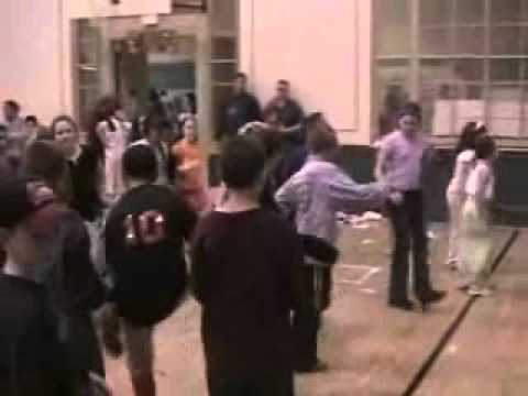 Michael Elementary School Dance May 03.wmv