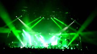 Faithless - Tweak Your Nipple / Insomnia (partially) (live @ Sportpaleis Antwerp 20-11-2010)