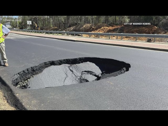 Sinkhole closes part of Highway 96 in Warner Robins, city says
