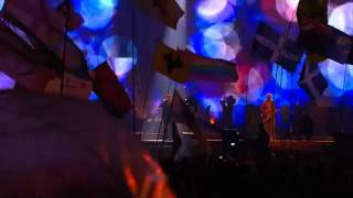 U2 -  # 18 Yellow (Snippet cover Coldplay) / Moment Of Surrender 2011 Glastonbury. HQ