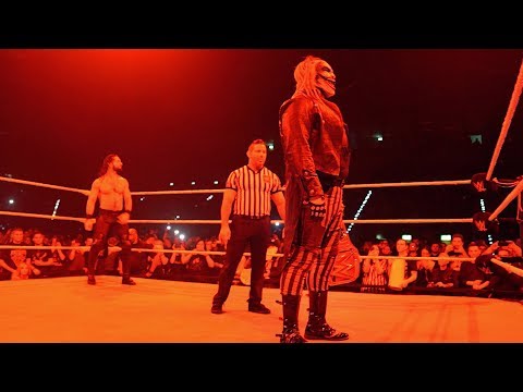 "The Fiend“ Bray Wyatt makes entrance in Germany
