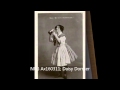 Capture de la vidéo Dancing 'Neath The Irish Moon, Miss Daisy Dormer 1915