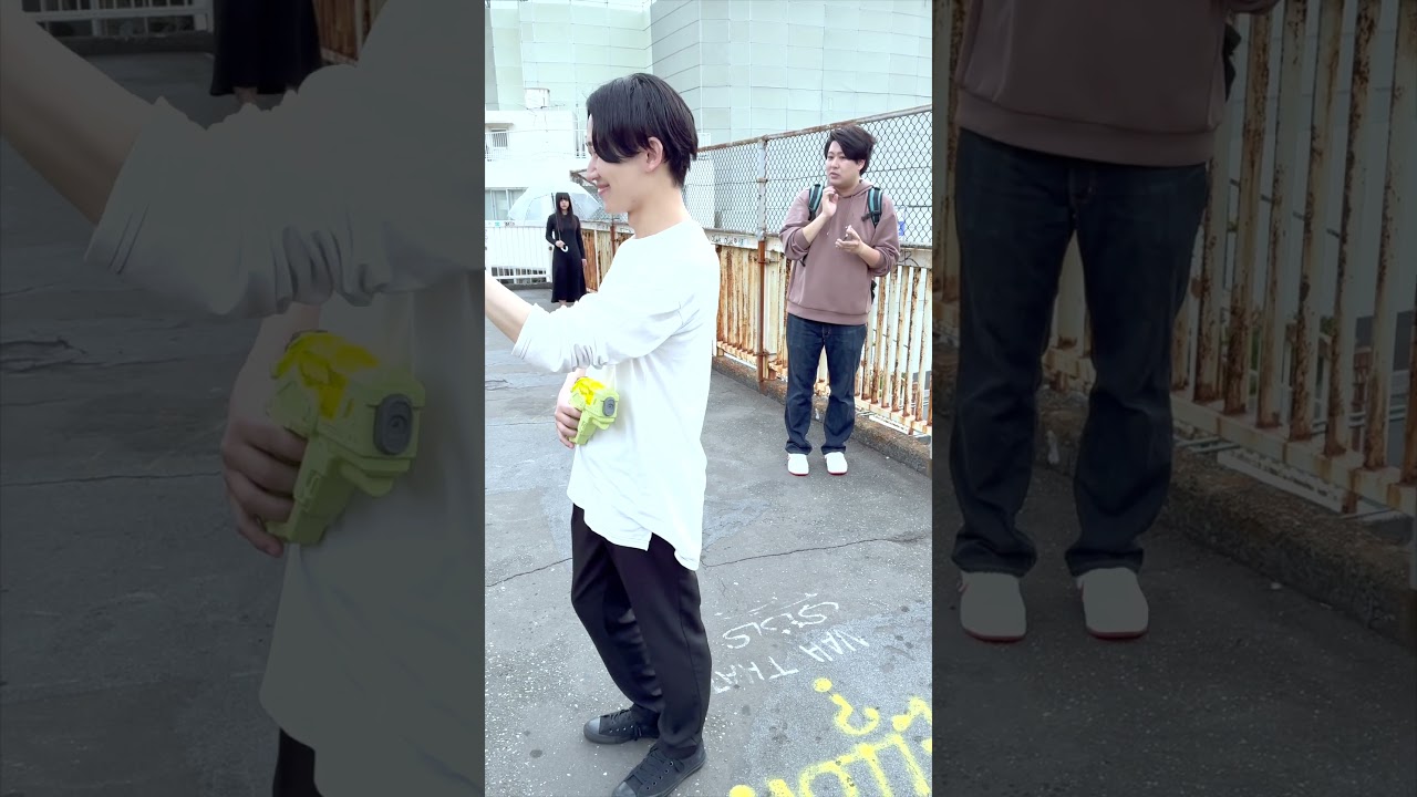 街中の人に水鉄砲でドッキリしてみたwww　#ドッキリ #fyp #ショートドラマ