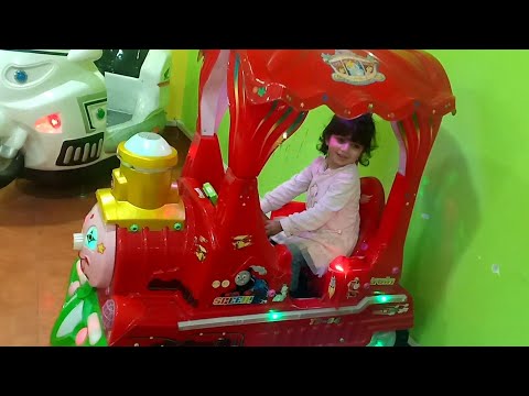 kids-playland-video/video-for-kids/kid's-playing-at-indoor-playland