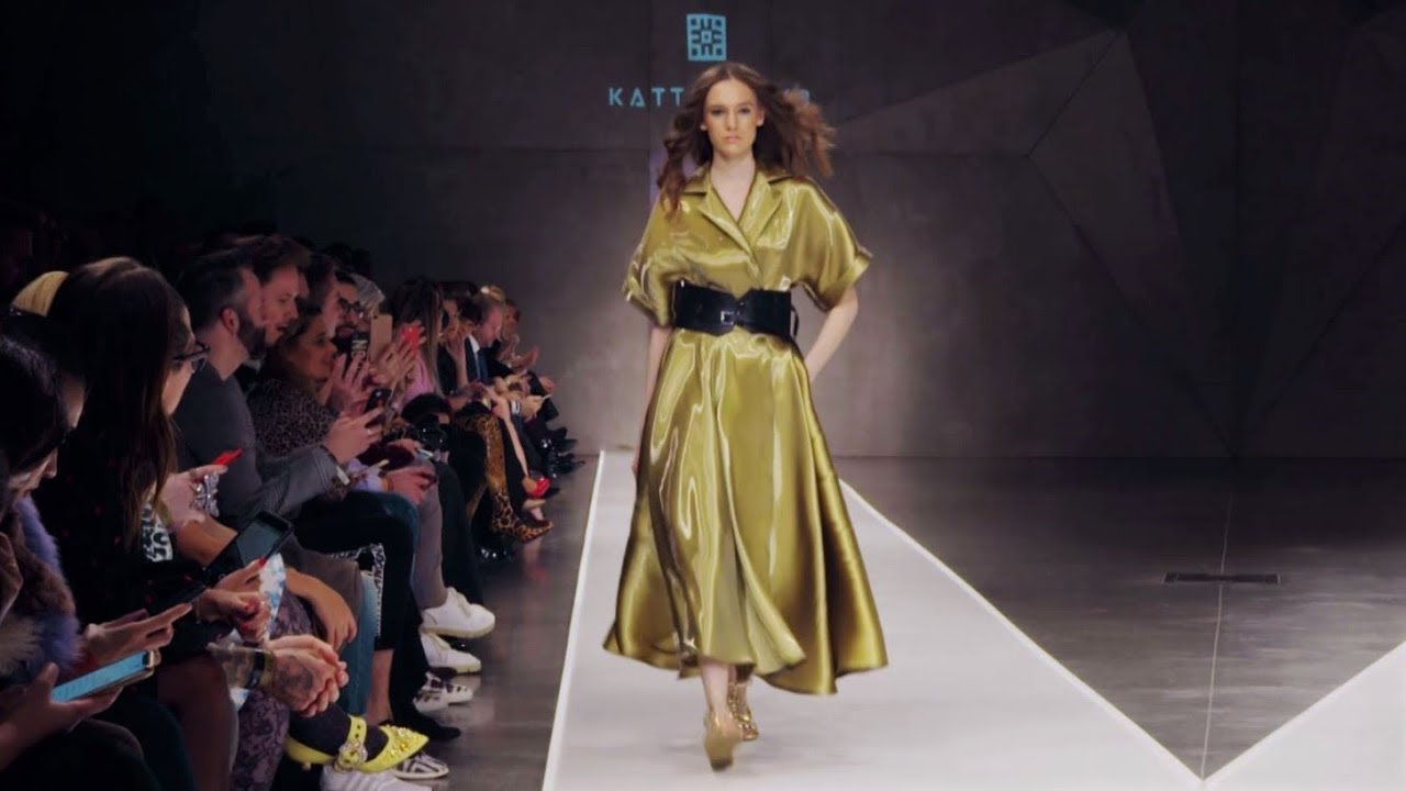 KATTI ZOÓB SS19 Fashion Show @ BCEFW - YouTube