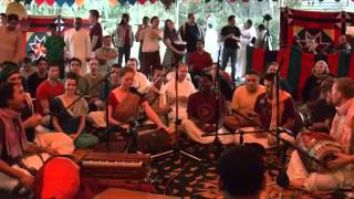 Jahnavi Harrison   Hare Krishna Kirtan