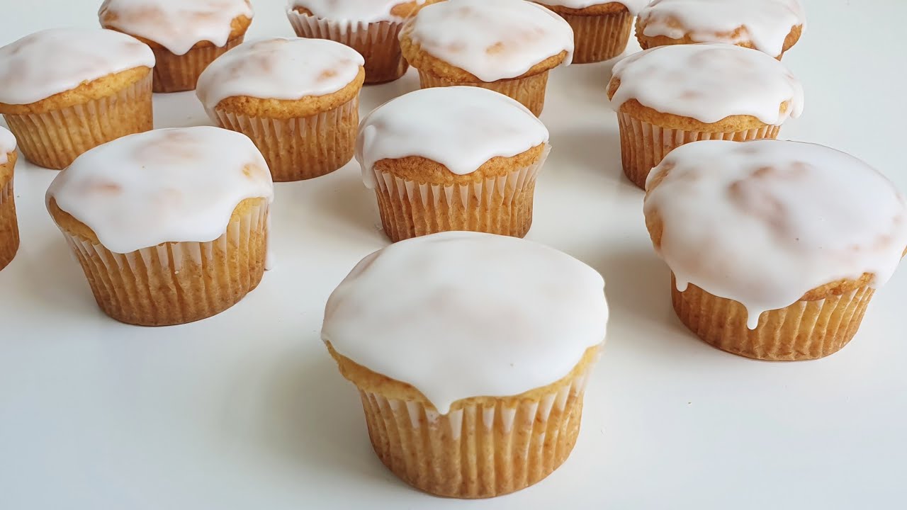 Zitronenmuffins ganz einfach und super saftig / Lemon Cupcakes - YouTube