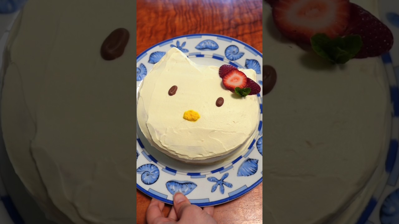 Recreating Hello Kitty Cake 😺思い出のハローキティケーキ 