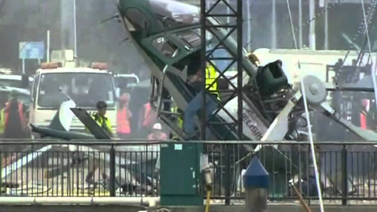 HELICOPTER CRASH Chopper hits scaffolding in New Zealand YouTube