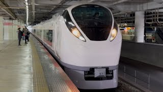 【4K高画質】E657系カツK7編成(ふくしまDC〈デスティネーションキャンペーン〉ラッピング※側面しあわせの風ふくしまHM掲出)が北千住駅1番線を通過するシーン(2026.2.8.8:30)
