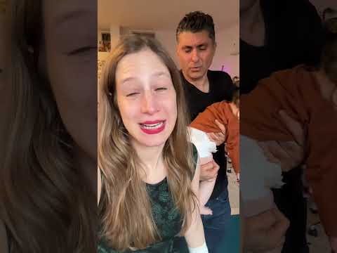 הליצנים באים- מתוך המשך עלילות מיכל מנור ודודו ארז והפעם ספיישל איפור
