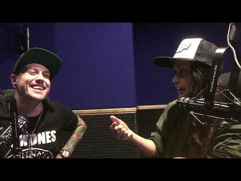 Purple People Eater on Vinyl + What Makes A Good DJ - Rhiannon Roze Interview at Dash Radio