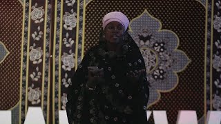 The Global Beauty/Scent: Empowering West African Youth | Nafeesa Lawal | TEDxKwatar Kwashi