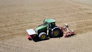 John Deere 7230R au semis d’orge de printemps 🌾