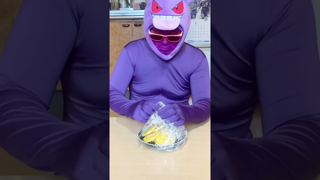 Plastic wrap lifehack 