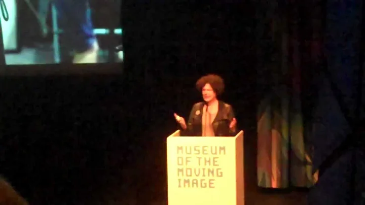 Louise Gold Delivers A Poignant Speech On Her Rela...