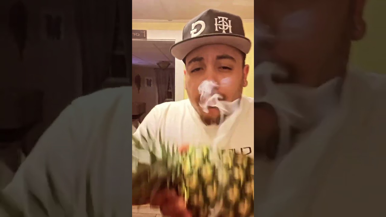 Big Pineapple Tokes !! 