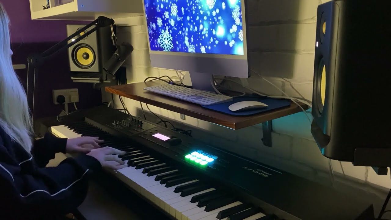 Carol of The Bells Christmas Carol Piano Cover - YouTube