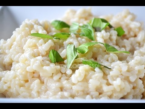 Video: Hoe Om Risotto Met Inkvis, Tamaties En Pietersielie Te Maak