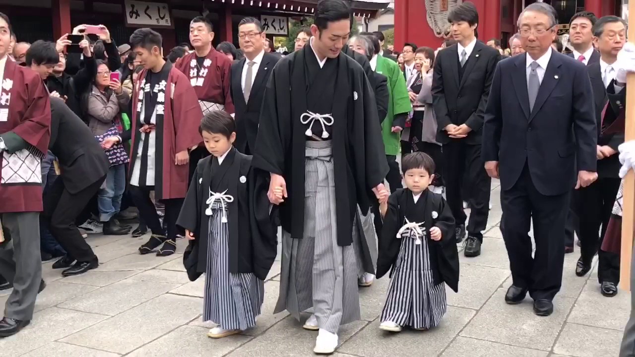 Asakusa Japan Nakamura Kantaro and Nakamura Chozaburo's debut