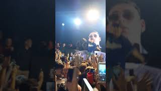 Kaleb Di Masi  Hace Calor