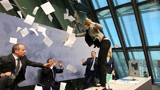 Mario Draghi's ECB News Conference in Two Minutes Mario Draghi's ECB News Conference in Two Minutes