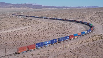 How Many Wagons ?  BNSF in the Mojave Desert at Ludlow, California