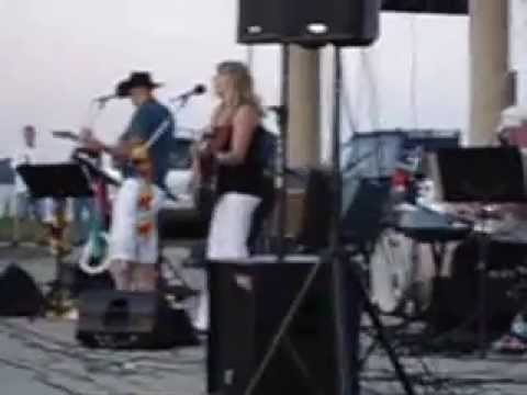 Wendy Lynn Snider sings country toasted western sw...