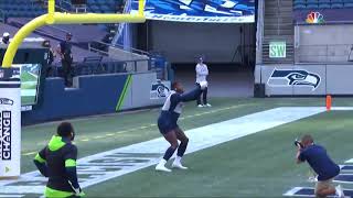 DK Metcalf shows off unbelievable one-handed catches in drill