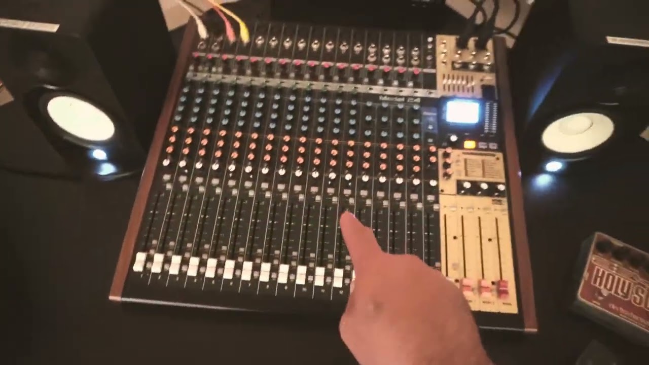 1 Akai MG-1214 - Studio Center Piece - YouTube