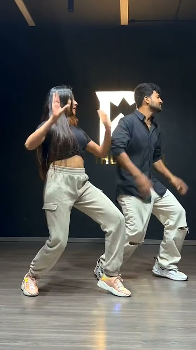 Ragini prajwal hot #dance #video #viralvideo #hottrend #beautiful #reels #kannadanews #ragini #navel