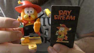 Reviewing the Garfield: Day Dream Blind Box