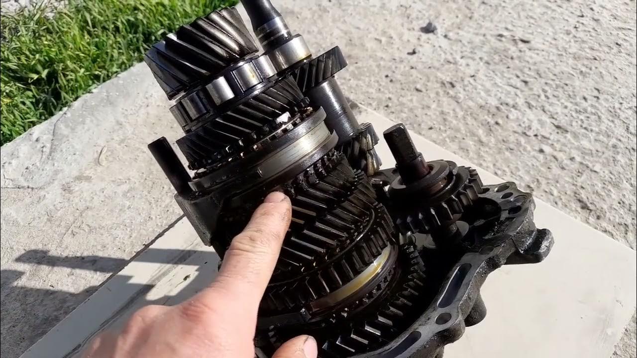 4я передача кобальт. Почему выбивает 5 передача. Пятая скорость. Вылетает пятая передача на ваз 2107 причины. Выбивает 3 передачу газель.