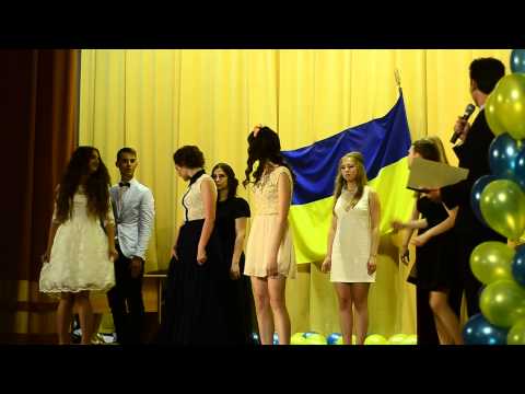 Вчитель української мови веде заміну фізкультури