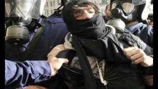 Video thumbnail of "LENDAKARIS MUERTOS: policia si"