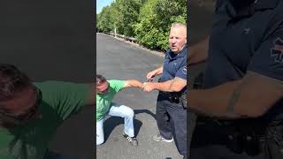 Handcuffs - chain vs hinged